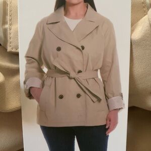 New Weatherproof Women Size XL
Tan Double-Breasted Trench Coat with Belt